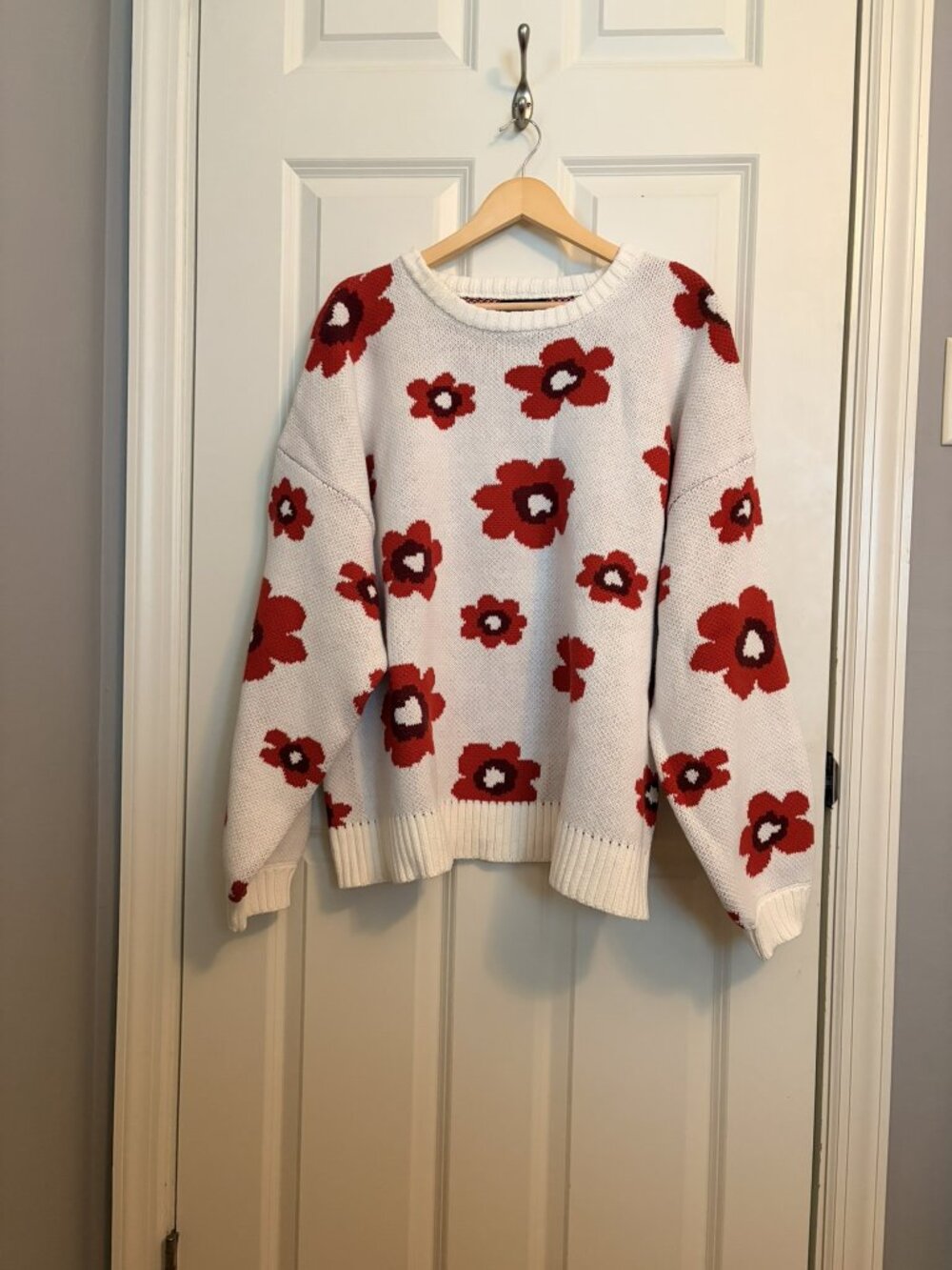 ELOQUII x kate spade ny floral relaxed sweater - Picture 2 of 4